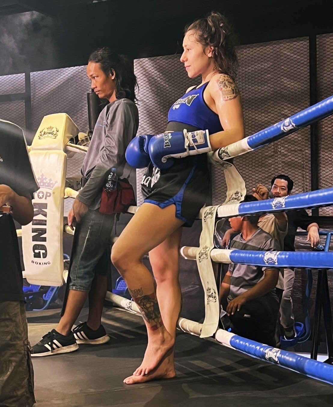 Ana Pedrita participa de gravação de filme em Bangkok