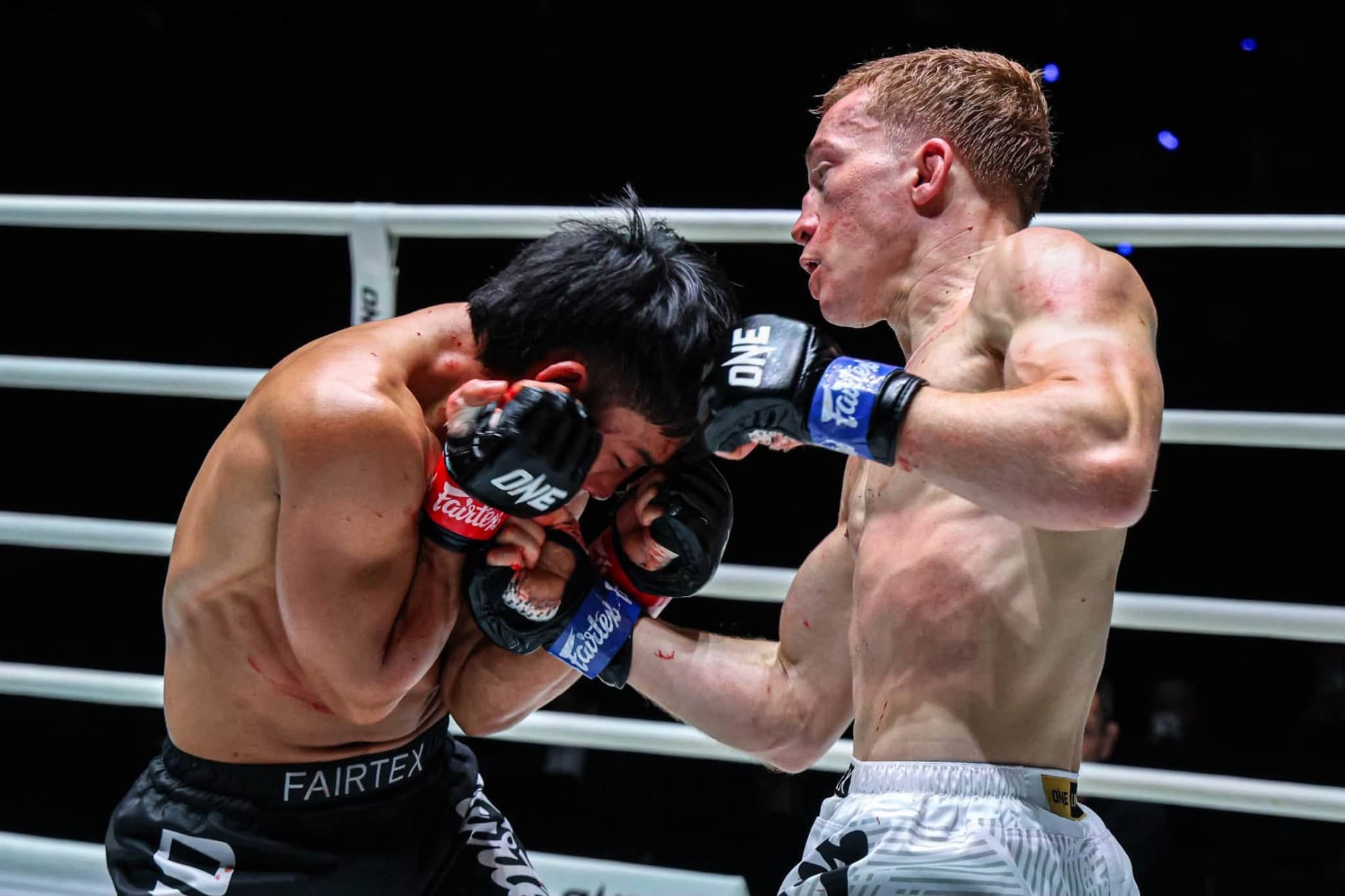 Dionatha Tobias faz guerra no ONE Friday Fights 173, mas é superado por decisão dividida