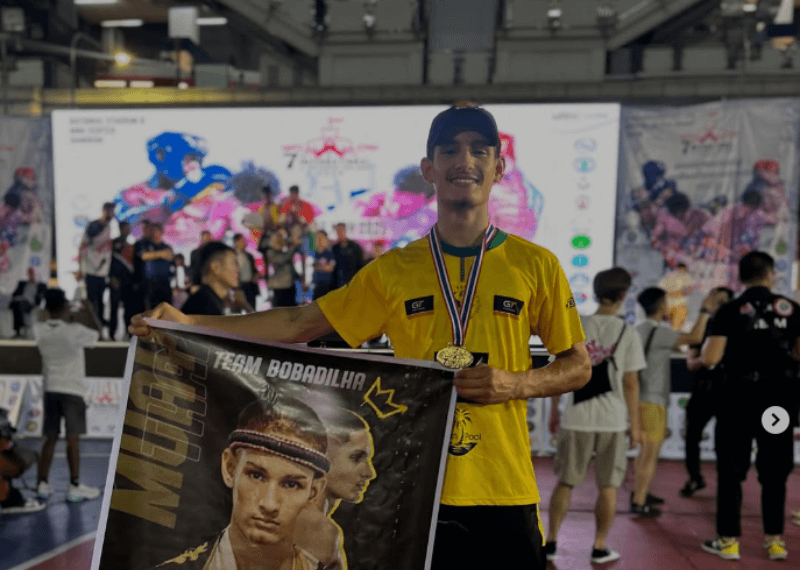 Com apenas 17 anos, Kawan Cavaleiro é bicampeão mundial de Muay Thai amador na Tailândia