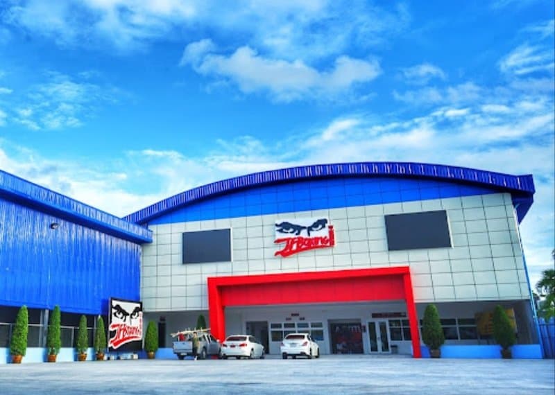 Estádios independentes de Muaythai na Tailândia são oportunidades para novos promotores e atletas