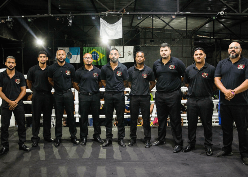 Michael Charuto ministra curso de arbitragem de Muaythai nos dias 12 e 13 de julho
