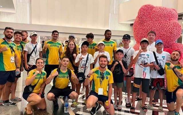 Brasileiros representam o país em campeonatos mundiais de Muaythai amador na Tailândia