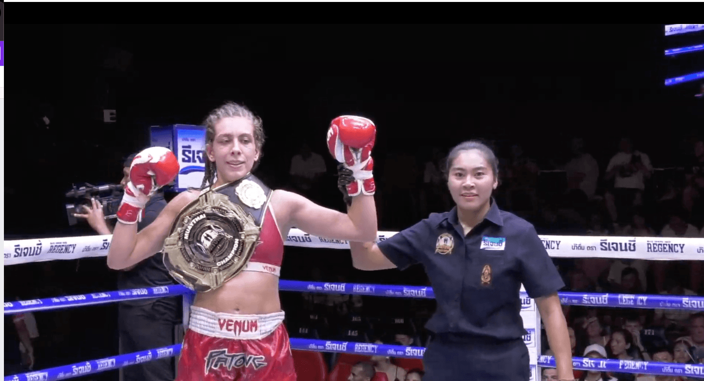 Lutadora de Goiás Conquista Cinturão do Patong em Phuket