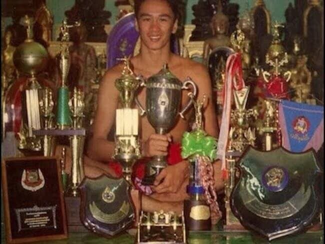 A lenda do Muaythai Dieselnoi Chor Thanasukarn no Brasil