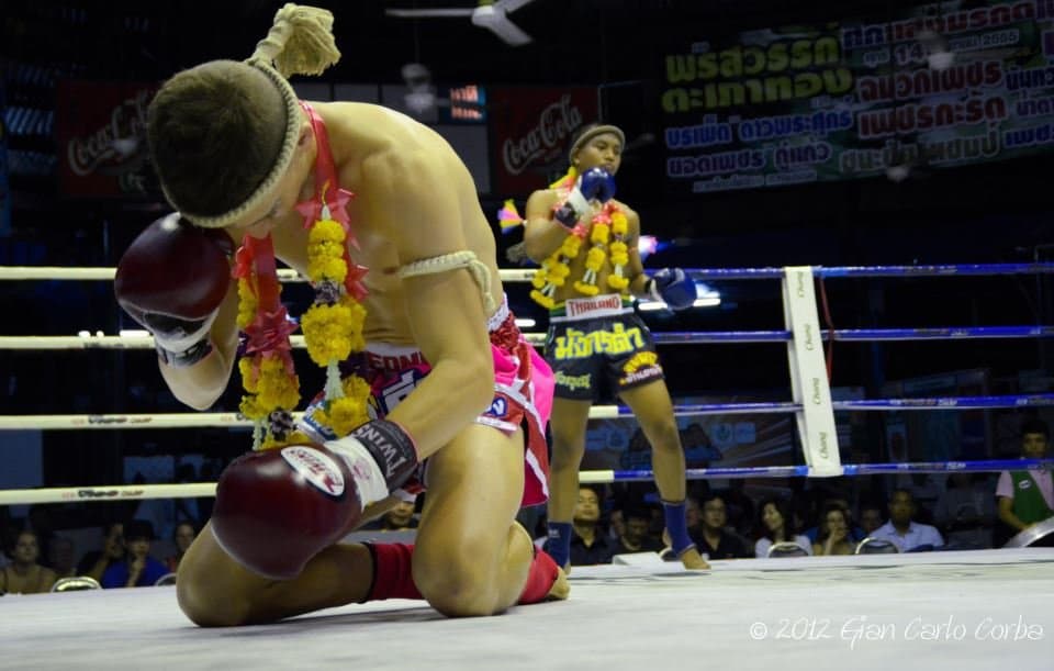 Conheça o Wai Kru Ram Muay praticado no Muaythai